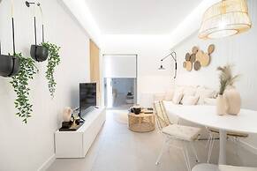 Piraeus Cozy Apartment for 4 Persons