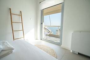 Piraeus Cozy Apartment for 4 Persons