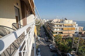 Piraeus Cozy Apartment for 4 Persons