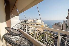 Piraeus Cozy Apartment for 4 Persons