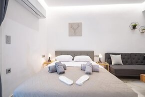Cozy Apartment for 3 Persons in Athens