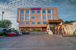 Hotel The crystal Park