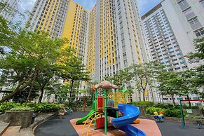 Restful Studio Apartment At Springlake Summarecon Bekasi
