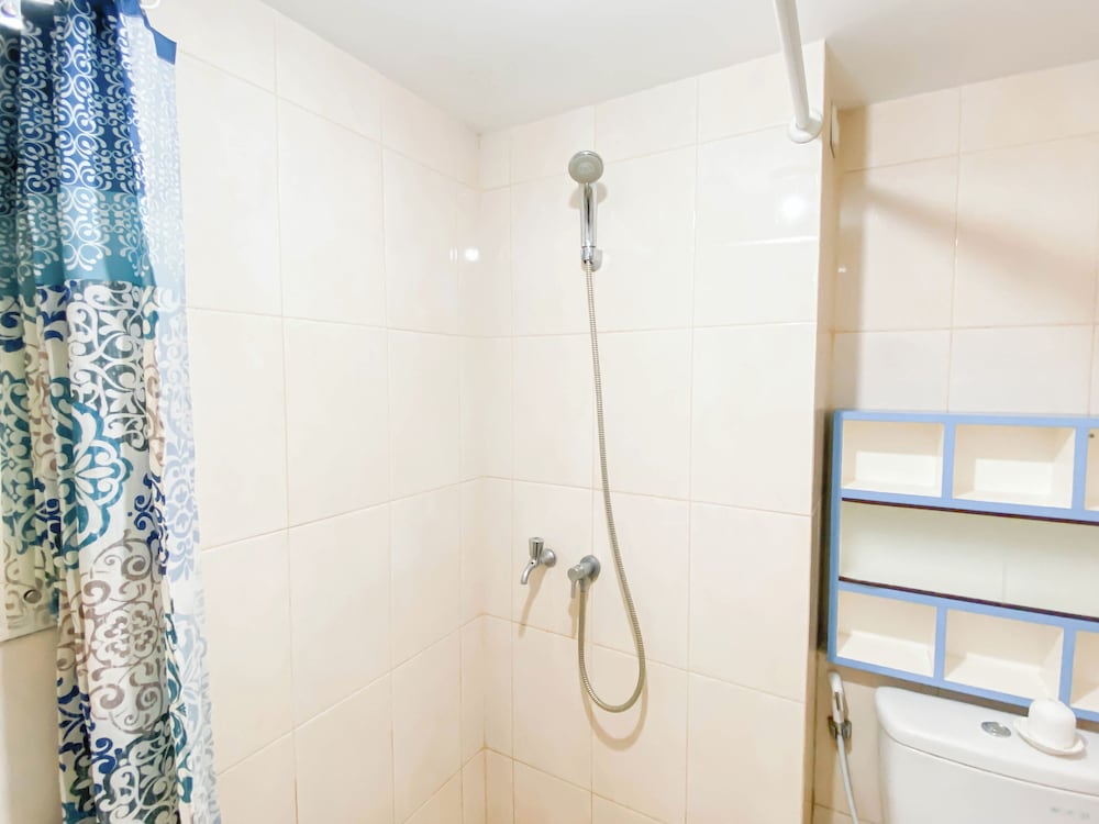 Restful Studio Apartment At Springlake Summarecon Bekasi