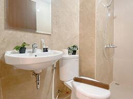Modern Look And Cozy 2Br Apartment Transpark Cibubur