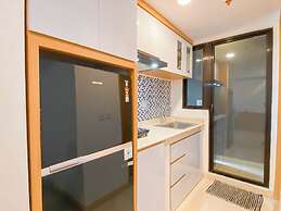 Comfy Stay 2Br At Meikarta Apartment