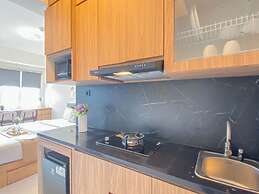 Comfy Studio Room At Podomoro Golf View Apartment
