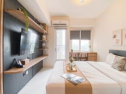 Comfy Studio Room At Podomoro Golf View Apartment