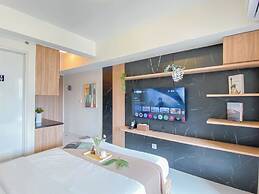 Comfy Studio Room At Podomoro Golf View Apartment