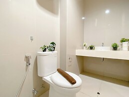 Spacious And Modern Studio Apartment Tree Park City Bsd
