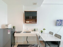 Spacious And Modern Studio Apartment Tree Park City Bsd