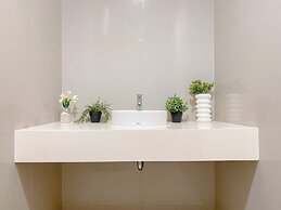 Spacious And Modern Studio Apartment Tree Park City Bsd