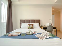 Spacious And Modern Studio Apartment Tree Park City Bsd