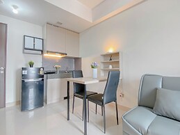 Homey And Tranquil 2Br Apartment Transpark Cibubur