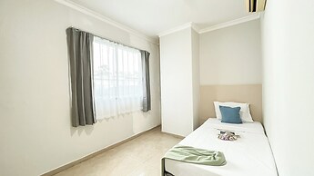Warm And Nice 2Br At Permata Senayan Apartment