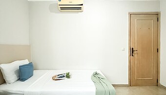 Warm And Nice 2Br At Permata Senayan Apartment