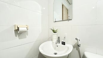 Warm And Nice 2Br At Permata Senayan Apartment