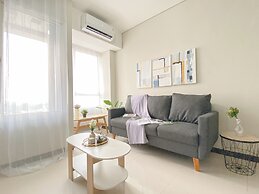 Comfortable And Homey 2Br Apartment Nifarro Park
