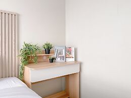Comfortable And Homey 2Br Apartment Nifarro Park