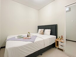 Minimalistic Designed 2Br Nifarro Park Apartment