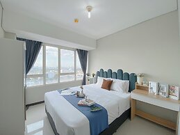 Minimalistic Designed 2Br Nifarro Park Apartment