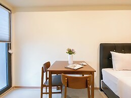 Compact And Homey Studio At Meikarta Apartment