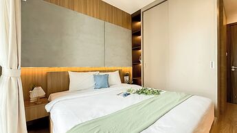 Spacious And Stylish 3Br At Sky House Bsd Apartment