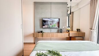 Spacious And Stylish 3Br At Sky House Bsd Apartment