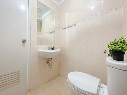 Warm And Good Studio Room At Park View Condominium Apartment