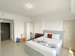 Warm And Good Studio Room At Park View Condominium Apartment