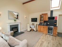 Midsummer Cottage