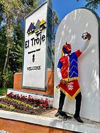 EL TROJE EXPERIENCE HOTEL