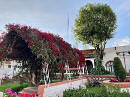 EL TROJE EXPERIENCE HOTEL