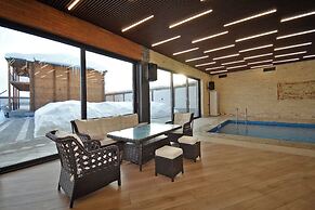 Wooden Villa with pool and sauna
