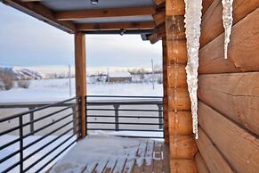 Wooden Villa with pool and sauna