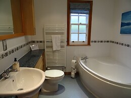 Coach House 4