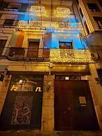 Catalina Suites Hotel