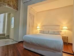 Catalina Suites Hotel