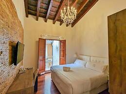 Catalina Suites Hotel