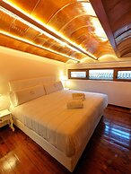 Catalina Suites Hotel