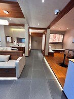 Shanghai Hills&Dengba XIHE Hotel