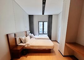Shanghai Hills&Dengba XIHE Hotel