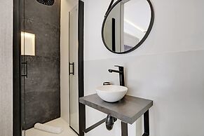 The Upper Marais Superb Apartment for 6 People