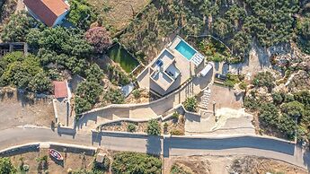 Koukis Villa With Sea View