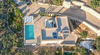 Koukis Villa With Sea View