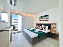 Vilamoura Panoramic 2 by Homing