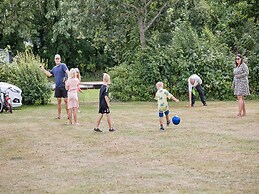 6 Person Holiday Park Home in Malling