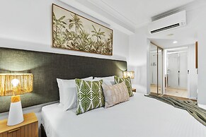 Pineapple Palms - Resort 9 Pools Gym
