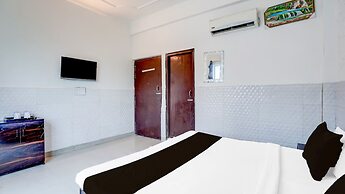 Hotel R K Palace Agra