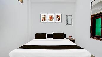 Hotel R K Palace Agra
